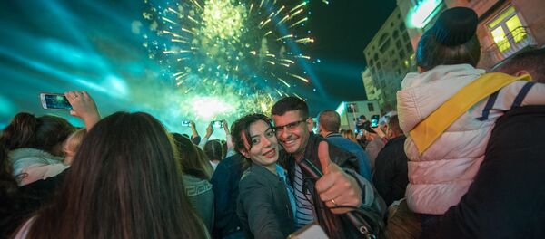 Салют в день города. - Sputnik Армения