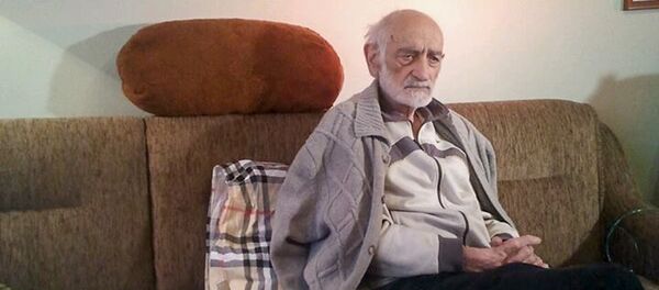 Актер Сос Саркиссян Актер Сос Саркиссян - Sputnik Армения