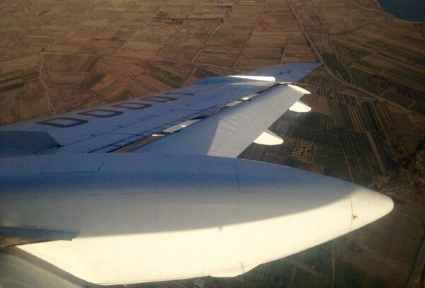 Фото из окна самолета во время полета над Арменией Фото из окна самолета во время полета над Арменией - Sputnik Արմենիա