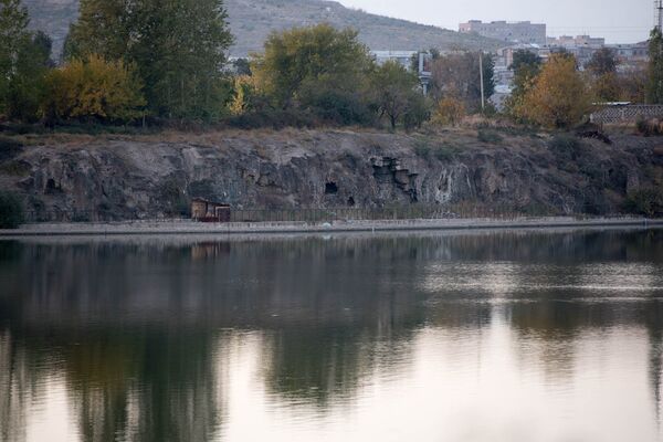 Ереванский колорит, или Как в районе Ерорд мас переплелись искусство и криминал Ереванский колорит, или Как в районе Ерорд мас переплелись искусство и криминал - Sputnik Армения