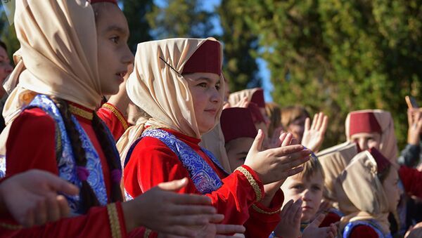На празднике Амшен выступали народные армянские коллективы. - Sputnik Армения