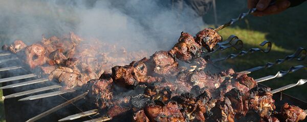 Без шашлыков не обходится ни один кавказский праздник - Sputnik Արմենիա