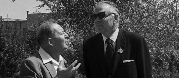 Ученые А. И. Алиханян и Г. Т. Сиборг - Sputnik Армения