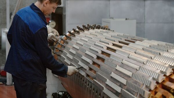 Работы над элементом турбогенератора в производственном корпусе АЭС - Sputnik Արմենիա
