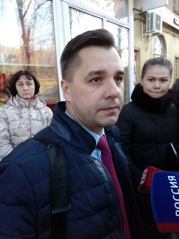 Бракоразводный процесс Армена Джигарханяна и Виталины Цымбалюк-Романовской. Адвокат А.Джигарханяна Евгений Парфенов Бракоразводный процесс Армена Джигарханяна и Виталины Цымбалюк-Романовской. Адвокат А.Джигарханяна Евгений Парфенов - Sputnik Армения