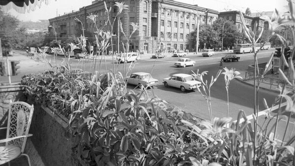 Площадь Абовяна в Ереване - Sputnik Արմենիա