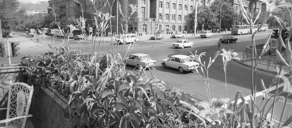 Площадь Абовяна в Ереване - Sputnik Արմենիա