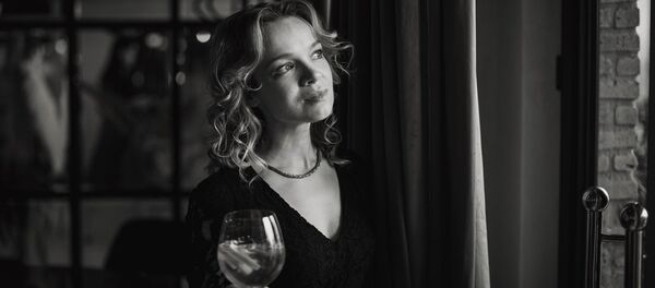 Жена Армена Джигарханяна Виталина Цымбалюк-Романовская в Тбилиси Жена Армена Джигарханяна Виталина Цымбалюк-Романовская в Тбилиси - Sputnik Արմենիա