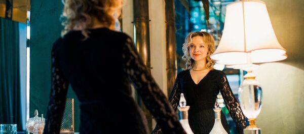 Жена Армена Джигарханяна Виталина Цымбалюк-Романовская - Sputnik Արմենիա