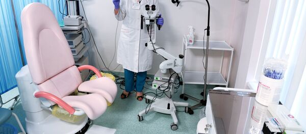 Врач в кабинете акушерства и гинекологии - Sputnik Армения