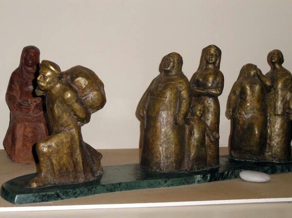 Скульптура Завена Коштояна Скульптура Завена Коштояна - Sputnik Армения