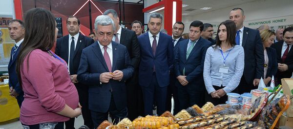 Президент Серж Саргсян принял участие в торжественной церемонии официального открытия Дней культуры Армении в России - Sputnik Армения