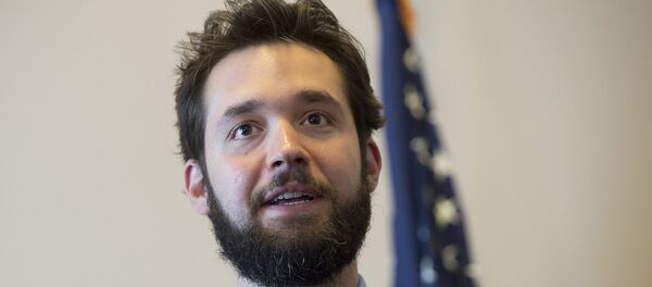 Алексис Оганян Алексис Оганян - Sputnik Արմենիա