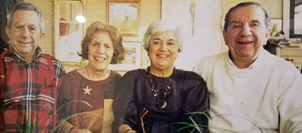 Семья Коломбосян Семья Коломбосян - Sputnik Արմենիա