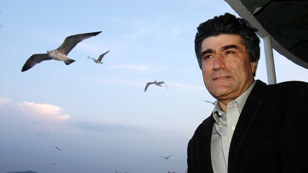 Грант Динк — турецко-армянский журналист, колумнист, главный редактор турецко-армянской газеты «Агос» - Sputnik Արմենիա