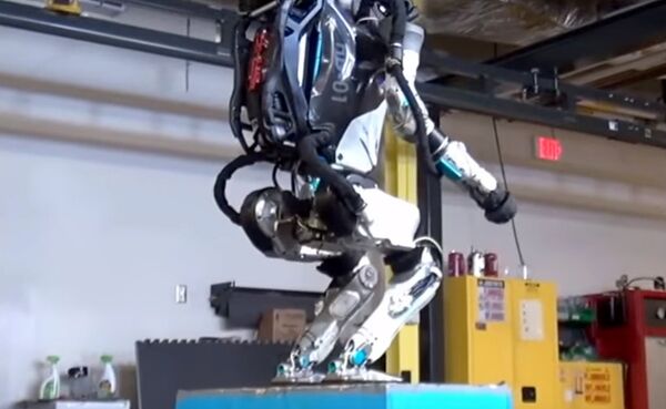 Робот Атлас - Sputnik Армения