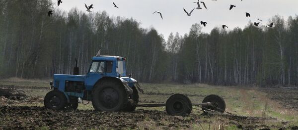 Синий трактор Синий трактор - Sputnik Армения