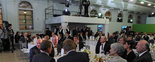 Президент РФ В.Путин посетил выставку, посвящённую 10-летию вещания Russia Today Президент РФ В.Путин посетил выставку, посвящённую 10-летию вещания Russia Today - Sputnik Արմենիա