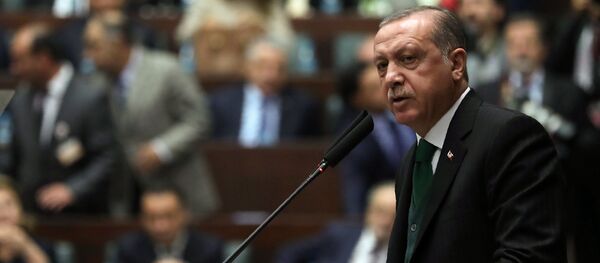 Президент Турции Реджеп Тайип Эрдоган обращается к членам парламента правящей Партии Справедливости и Развития /7 ноября 2017/. Анкара, Турция. Президент Турции Реджеп Тайип Эрдоган обращается к членам парламента правящей Партии Справедливости и Развития /7 ноября 2017/. Анкара, Турция. - Sputnik Արմենիա