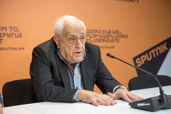 Владимир Вазгенович Маркарян Владимир Вазгенович Маркарян - Sputnik Армения