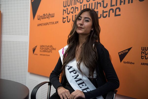 Участницa конкурса Топ-модель СНГ-2017 Марта Багдасарян Участницa конкурса Топ-модель СНГ-2017 Марта Багдасарян - Sputnik Արմենիա