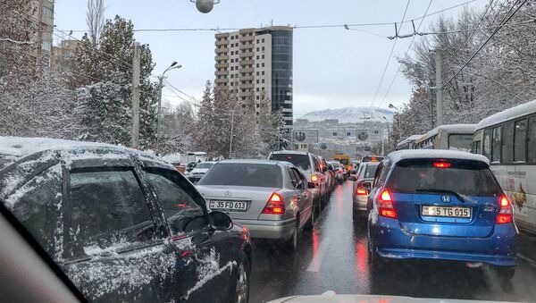 Первый снег в Ереване - Sputnik Армения
