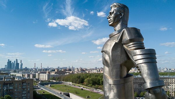Памятник Ю.А. Гагарину на Ленинском проспекте  - Sputnik Армения