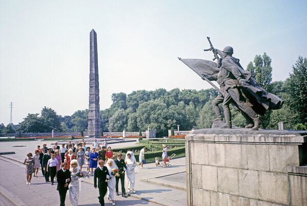 Памятник 1200 гвардейцам - Sputnik Армения