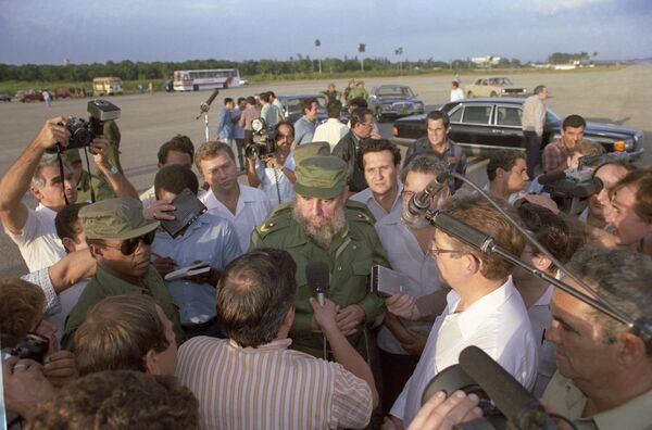 Фидель Кастро Фидель Кастро - Sputnik Армения