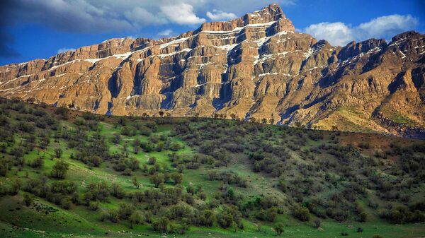 Гора Оштеранкух. Лурестан, Иран - Sputnik Армения