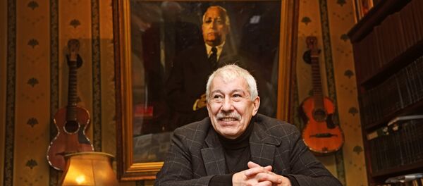 Заслуженный артист России Рубен Симонов - Sputnik Армения