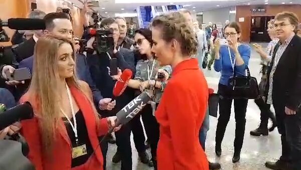 Ксения Собчак пришла на большую пресс-конференцию Владимира Путина - Sputnik Армения