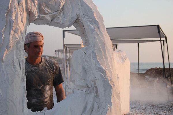 Скульптор Айк Токмаджян Скульптор Айк Токмаджян - Sputnik Армения