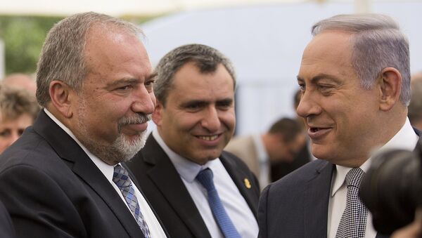 Министр обороны и премьер-министр Израиля Авигдор Либерман и Бенямин Нетаньяху - Sputnik Արմենիա