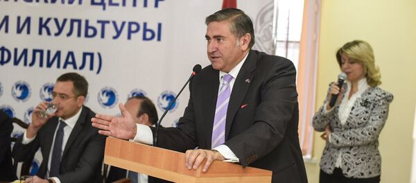 Губернатор Ширака Артур Хачатрян на открытии российского центра науки и культуры в Гюмри Губернатор Ширака Артур Хачатрян на открытии российского центра науки и культуры в Гюмри - Sputnik Армения