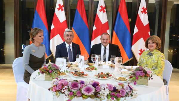 Соседи должны дружить: президента Армении приняли в Тбилиси - Sputnik Արմենիա