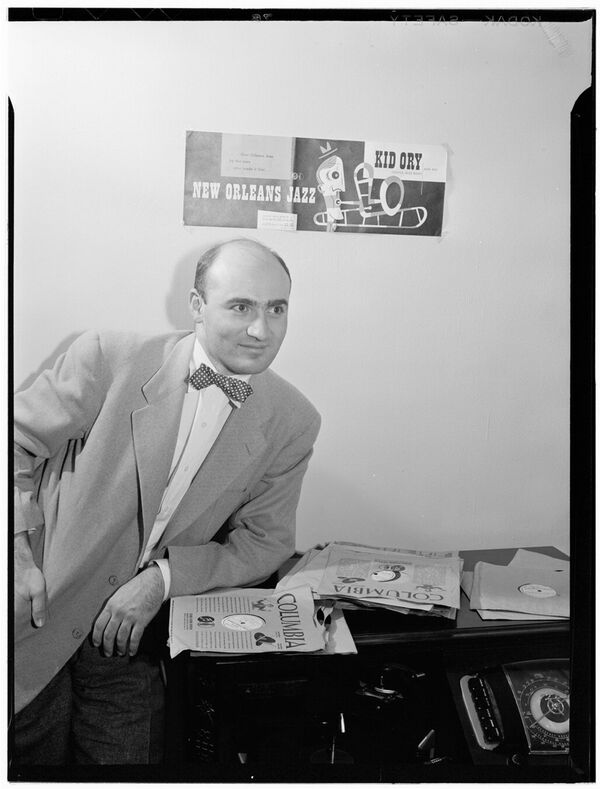 Американцы — не монстры: как Джордж Авакян вписал свое имя не только в историю джаза Американцы — не монстры: как Джордж Авакян вписал свое имя не только в историю джаза - Sputnik Армения