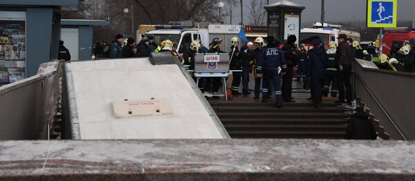 На западе Москвы автобус въехал в подземный переход - Sputnik Армения