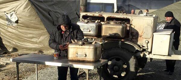 Полевая кухня в Верхнем Ларсе Полевая кухня в Верхнем Ларсе - Sputnik Армения