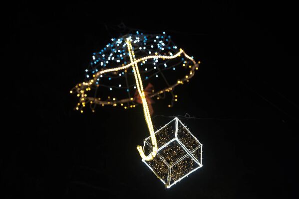 Երևանյան Ամանորի լույսերը - Sputnik Արմենիա