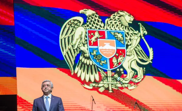 Президент Армении Серж Саргсян выступил с речью перед спортсменами на церемонии чествования десяти лучших спортсменов Армении Президент Армении Серж Саргсян выступил с речью перед спортсменами на церемонии чествования десяти лучших спортсменов Армении - Sputnik Армения
