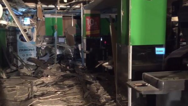 Последствия взрыва в магазине Перекресток; в Петербурге. Кадры с места ЧП - Sputnik Армения