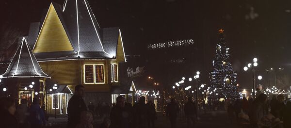 Երևանում տոնական տրամադրություն է իշխում. մայրաքաղաքը սպասում է Ամանորին Երևանում տոնական տրամադրություն է իշխում. մայրաքաղաքը սպասում է Ամանորին - Sputnik Արմենիա